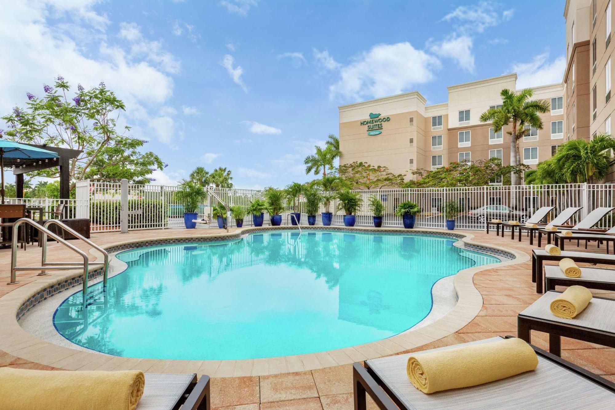 Homewood Suites Fort Myers Airport - Fgcu מראה חיצוני תמונה